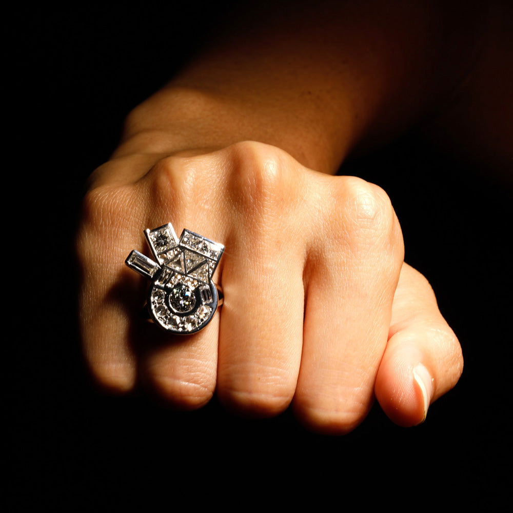 Benfey Ring by designer Solange Azagury-Partridge - 18 carat white gold and diamonds- Front orizontal on model hand
