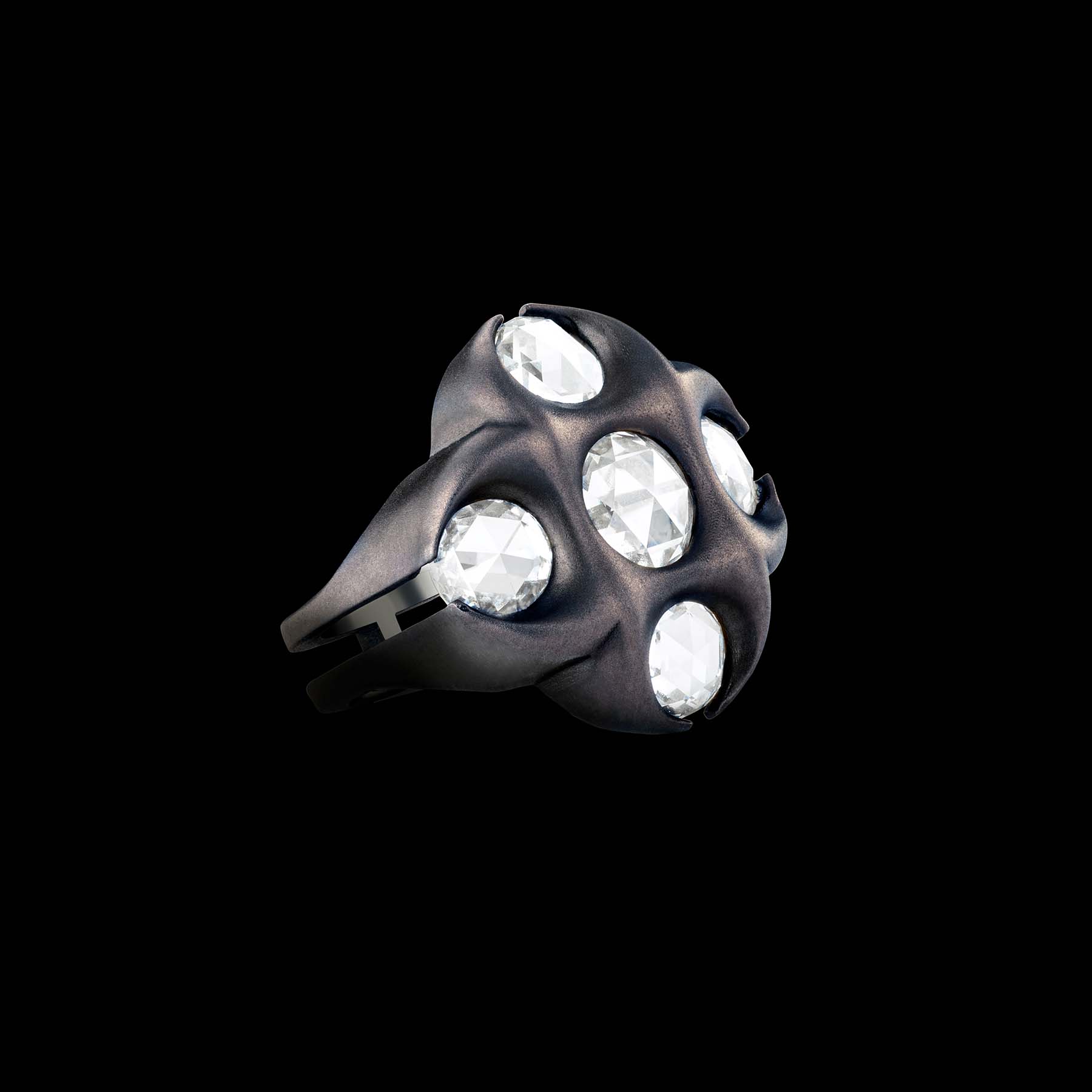 Diamond horns ring by Solange Azagury-Partridge, Diamond Blackened White Gold and rose cuts diamonds - Angled view