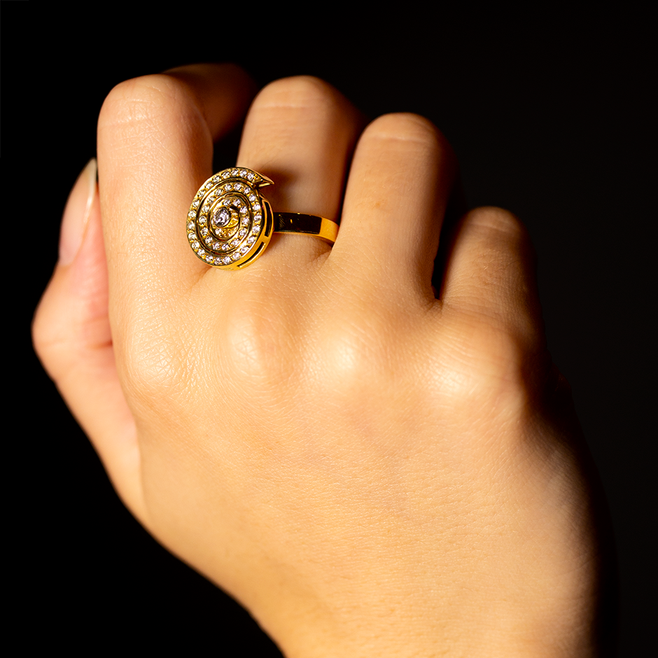 Spinner Round Baby Diamond Ring