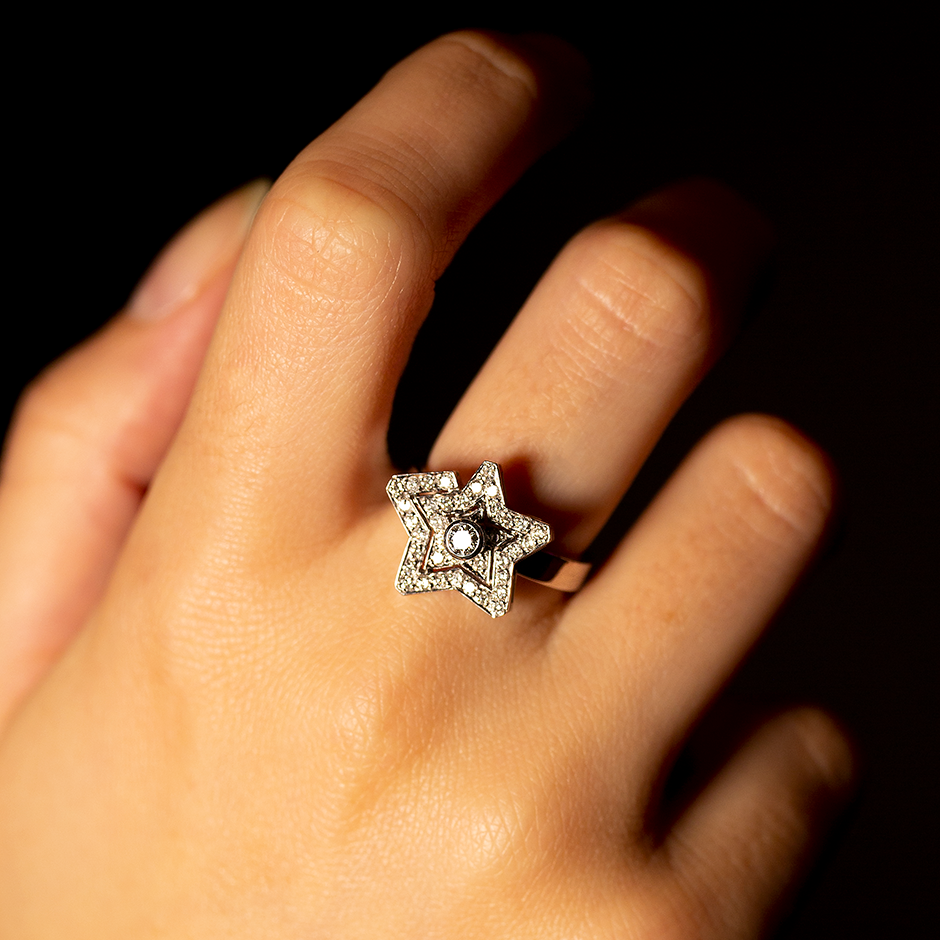 Spinner Star Baby Diamond Ring