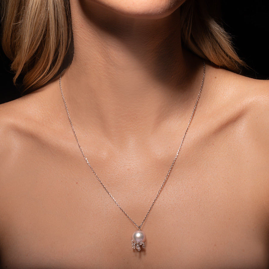 Blanche Pendant