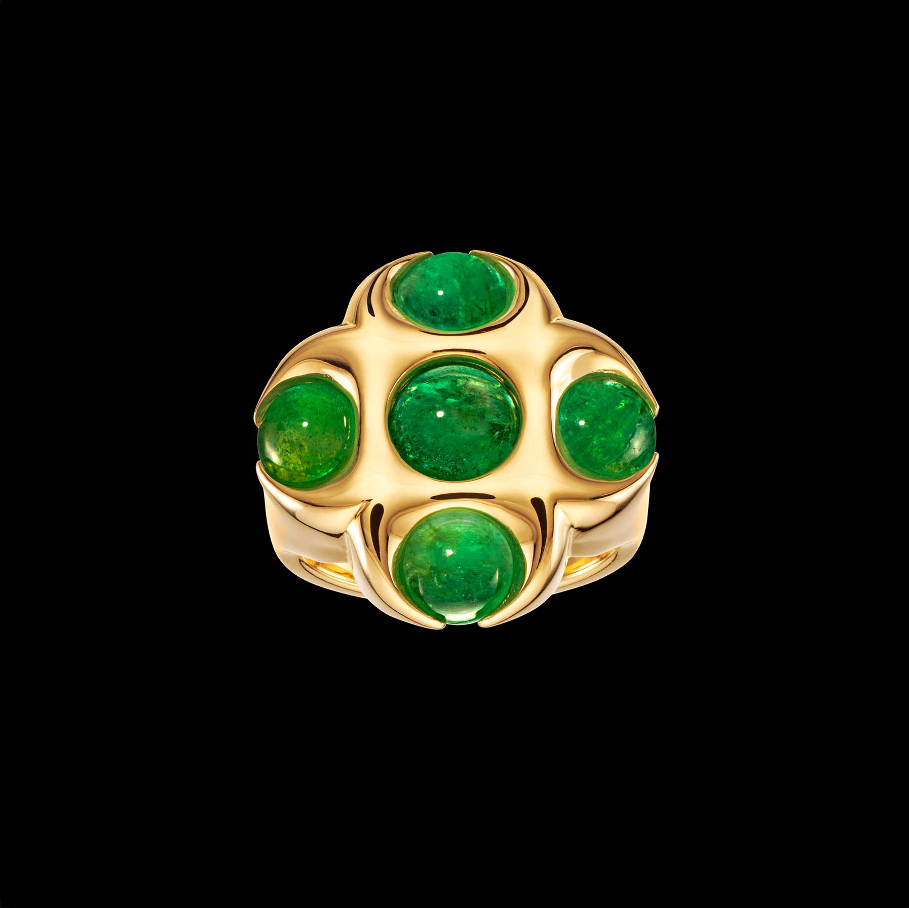 Emerald horns ring by designer Solange Azagury-Partridge, 18k Yellow Gold and Emerald - Front view