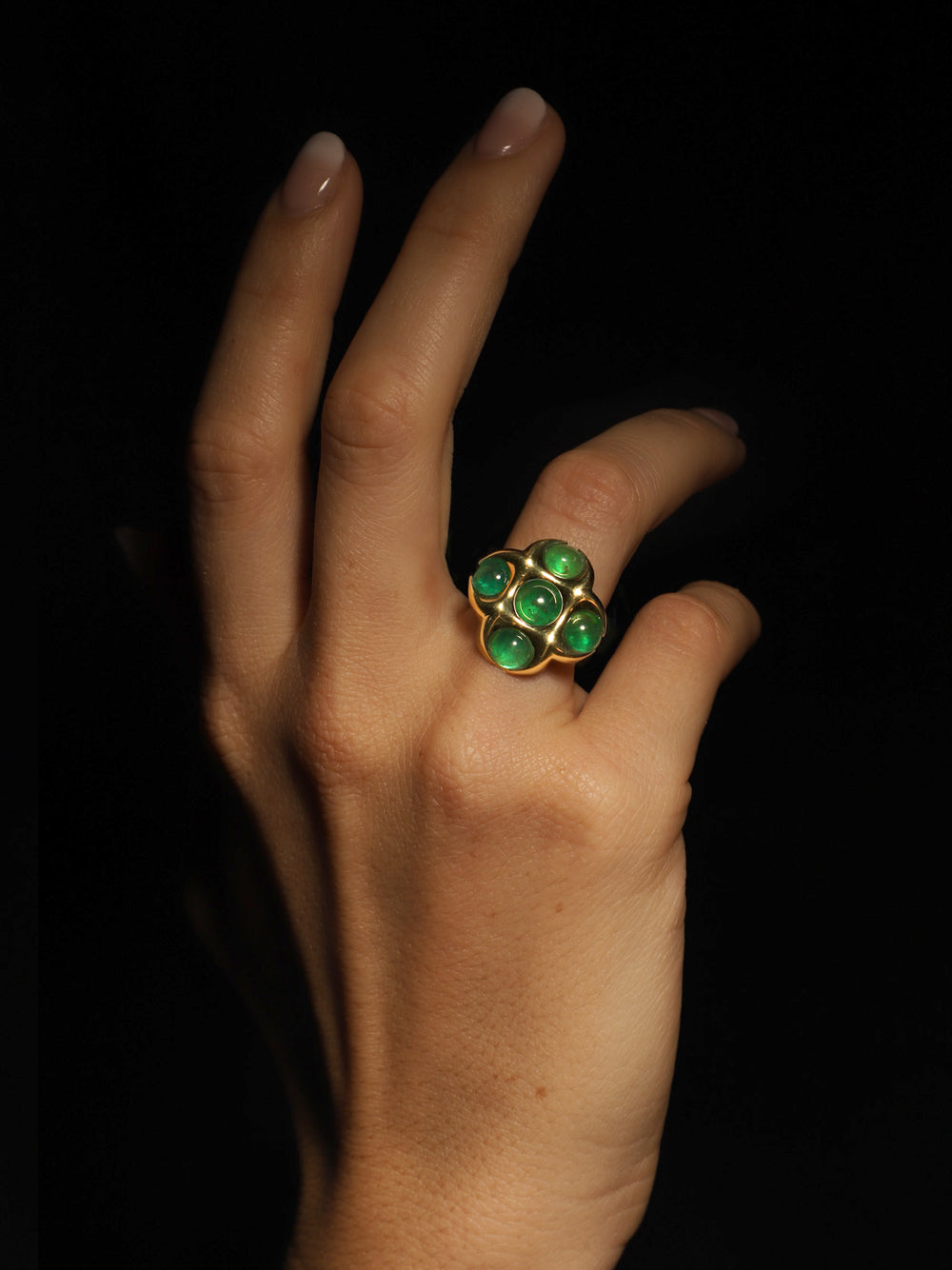 Emerald horns ring by deisgner Solange Azagury-Partridge, 18k Yellow Gold and Emerald - on model shot
