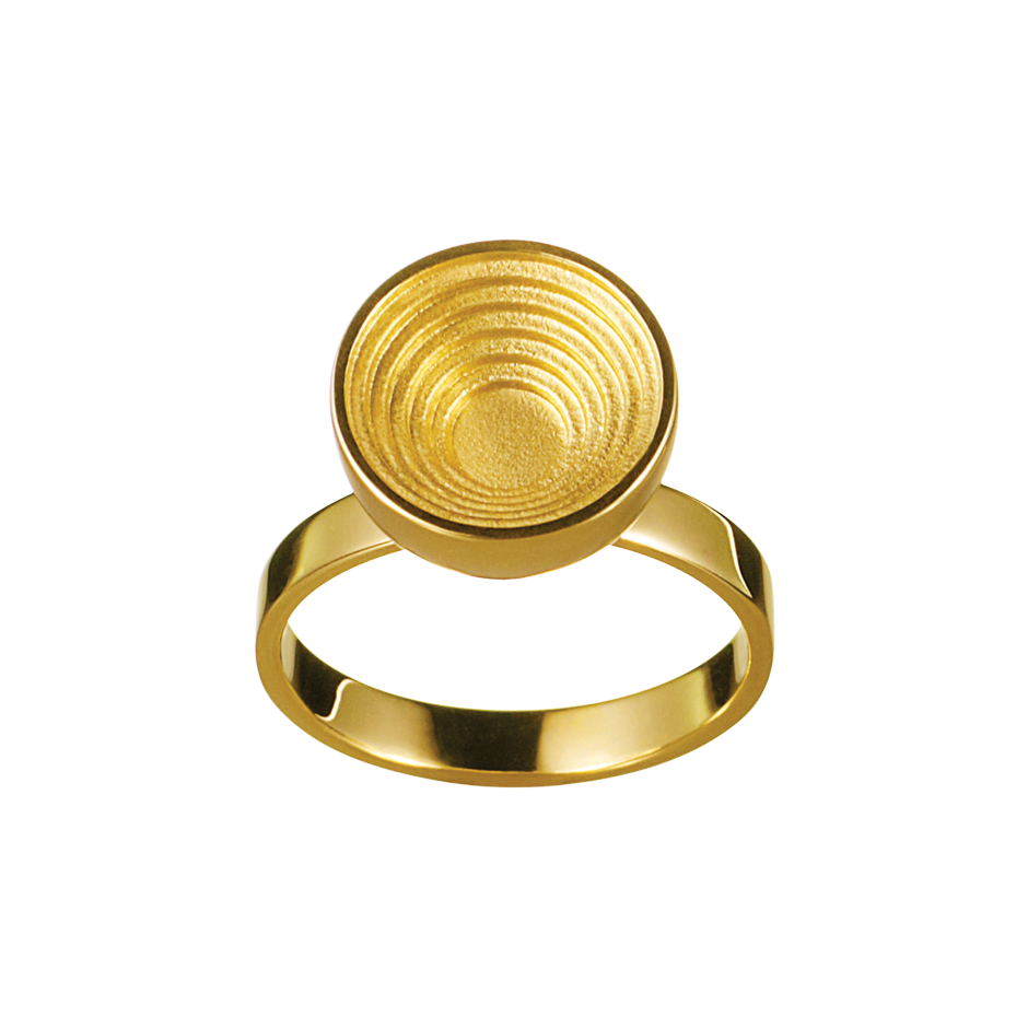 A engraved spinning round in 18 karat yellow gold by Solange Azagury-Partridge